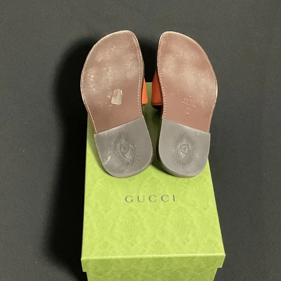 Gucci Tangerine Leather Sandals - Picture 2 of 2